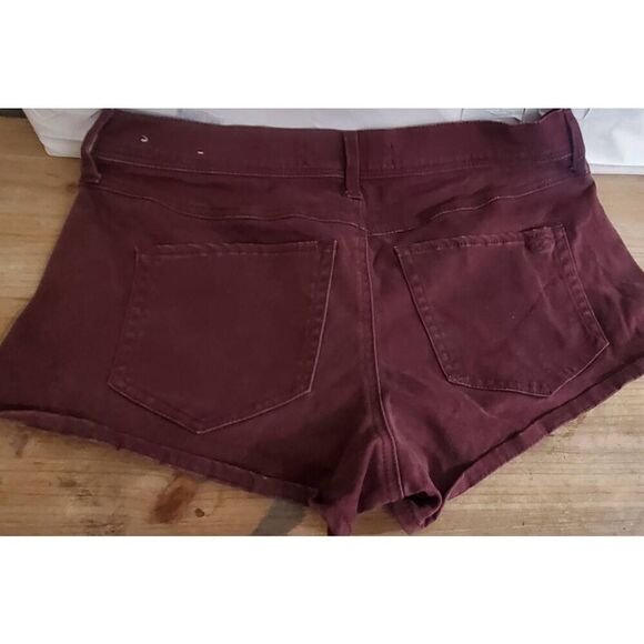 Hollister shorts - Picture 3 of 4